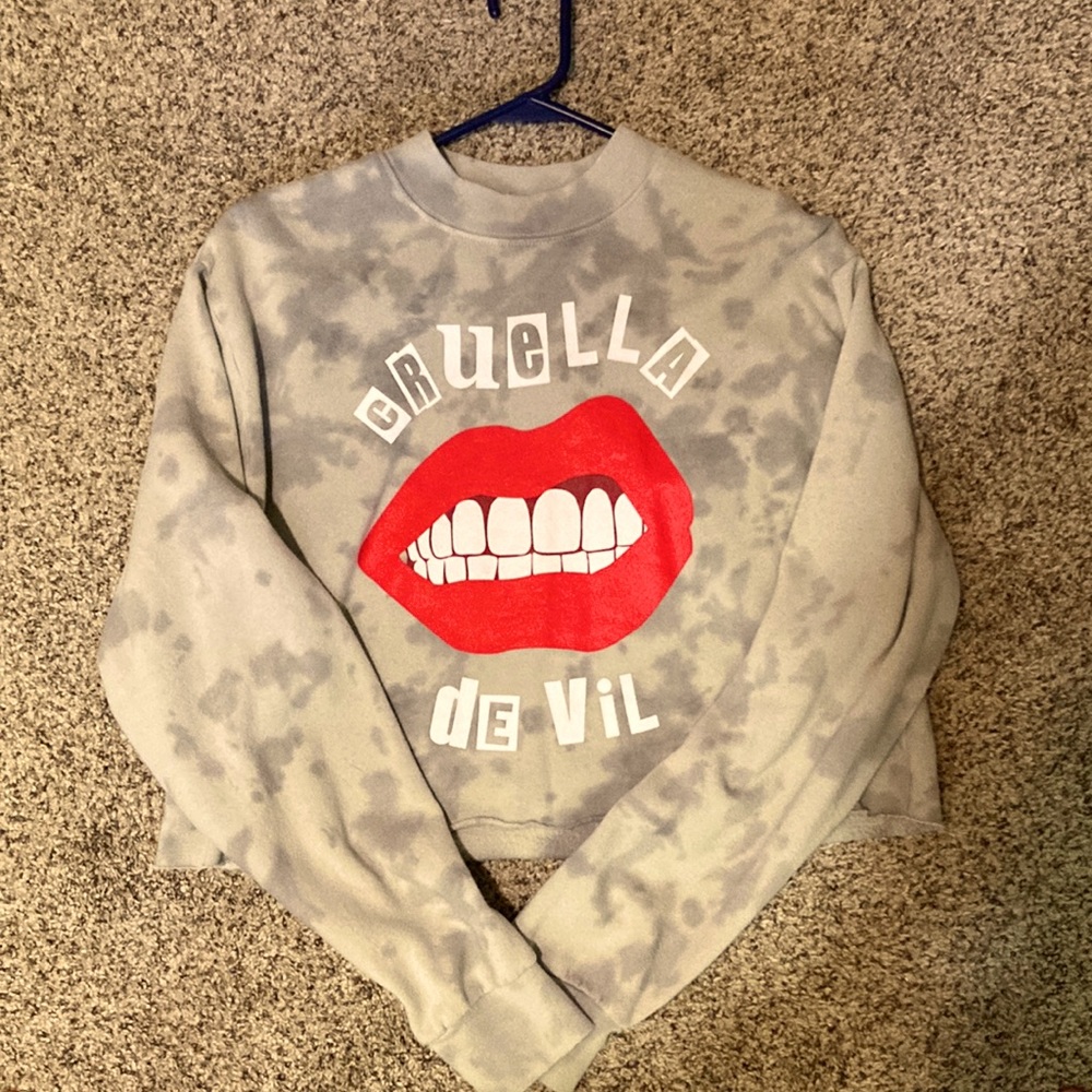 Cruella devil cropped sweatshirt